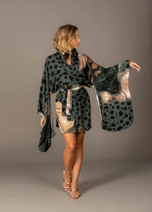 Kimono Miss Shibuya Curto