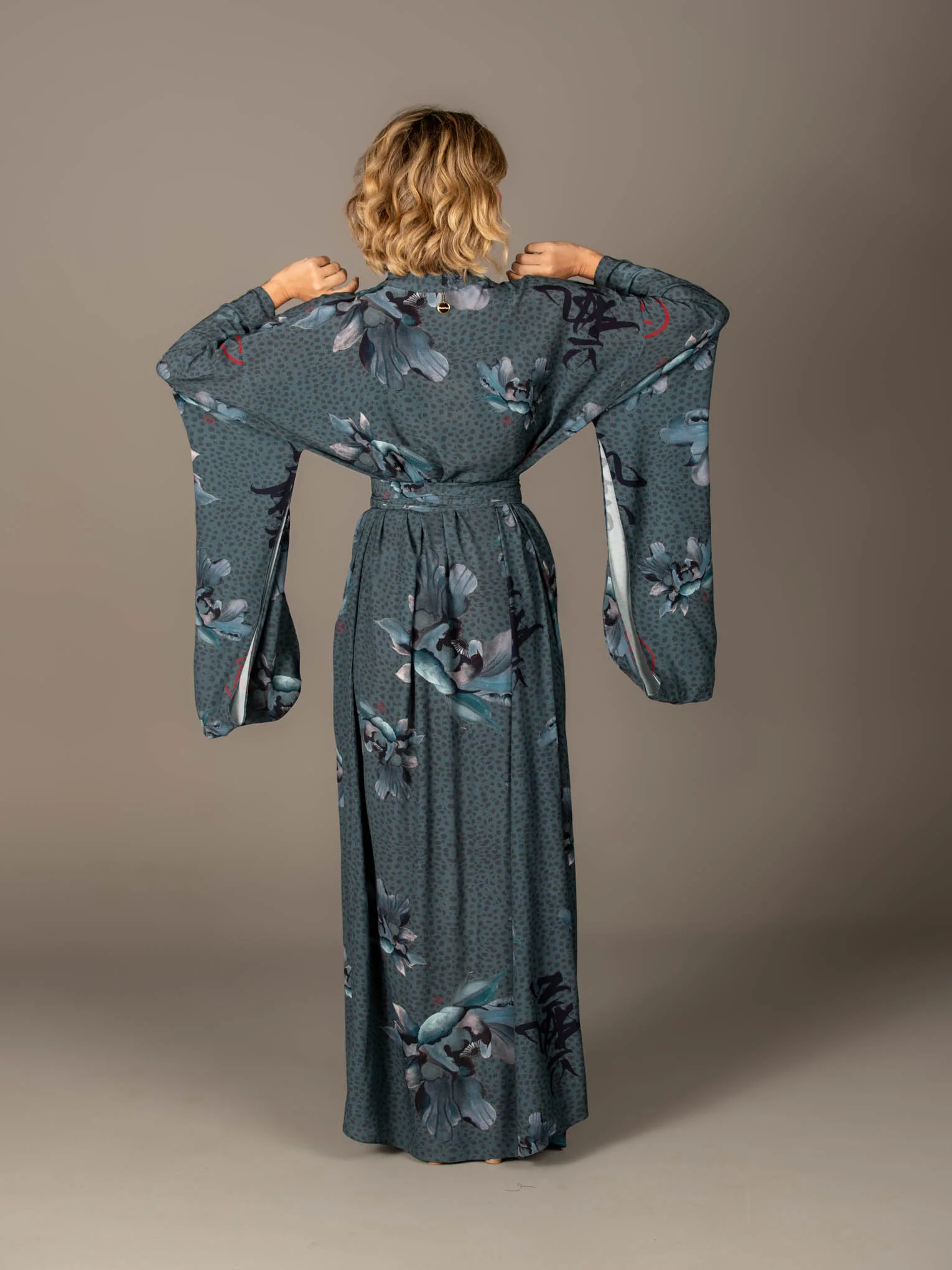 Kimono Miss Shibuya Longo - Imagem 2